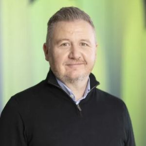 Headshot photo of Mark Dolling