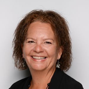 Wendy Harris speaking for Optimus Education's MENA conference 