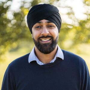 Headshot photo of Amit Kalley