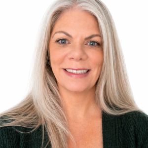 Headshot photo of Laura Addae