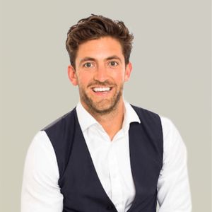 Headshot photo of Mark Swaine