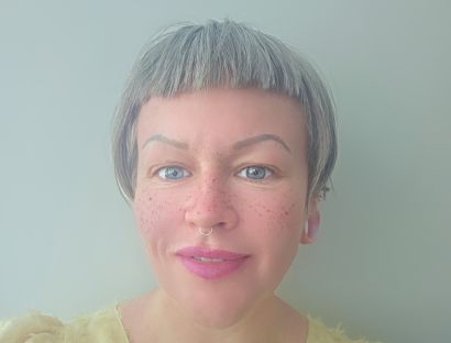 Headshot photo of Dr Haili Hughes