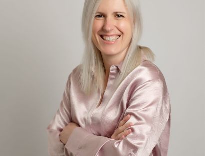Headshot photo of Kirsty Haugland